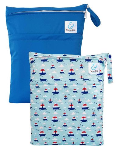 Set of 2 waterproof bags to store and carry the washable layers and baby swimsuit