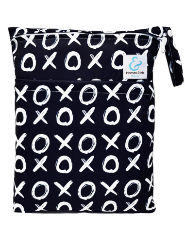 Waterproof bag for storing and carrying washable layers