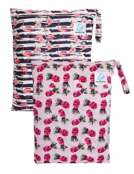 Set of 2 waterproof bags to store and carry the washable layers and baby swimsuit