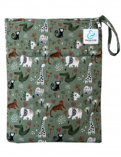 Waterproof bag for storing and carrying washable layers