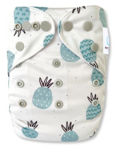 Baby waschbare Schicht während in einem Herzmotiv