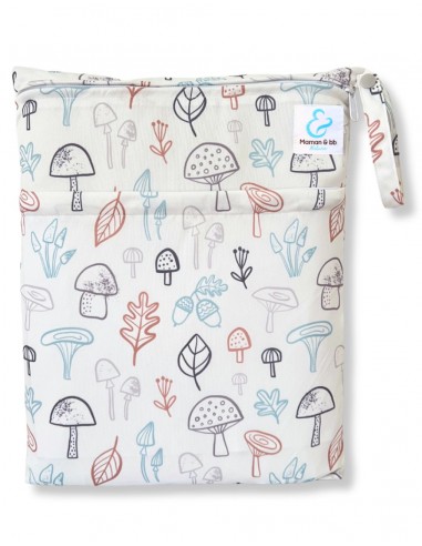 Waterproof bag for storing and carrying washable layers