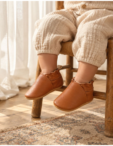 Chausson bébé en cuir – Camel | Maman & Bébé Nature